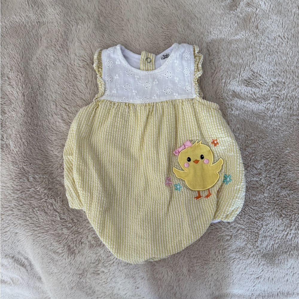 Baby Essentials Bubble with Chick Design